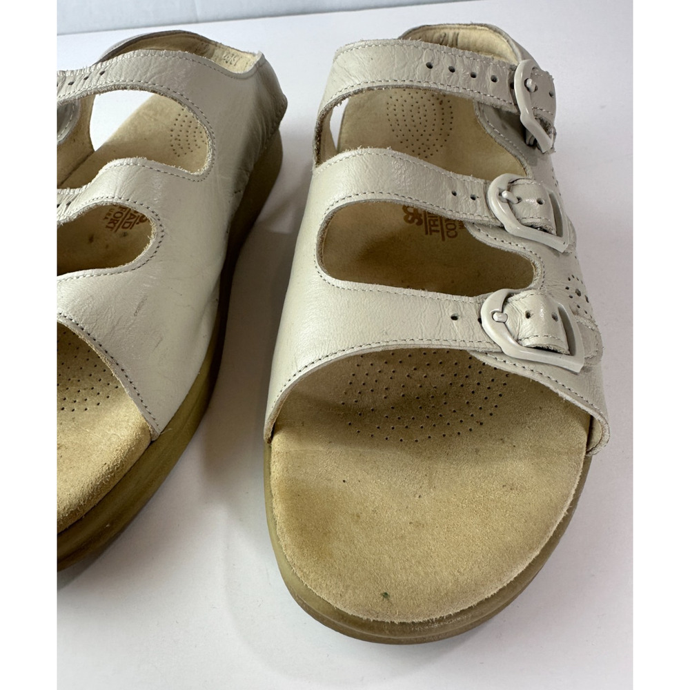 SAS Slingback Triple Buckle Leather Sandals Tripad Comfort Flats Beige Size 9M 9 - Picture 4 of 15